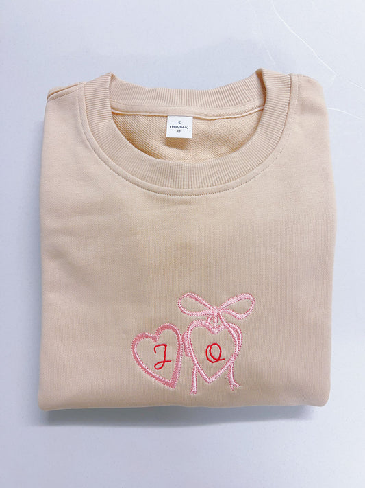 Personalised Mother’s Day Heart Lock Sweatshirt – Custom Embroidered Initials